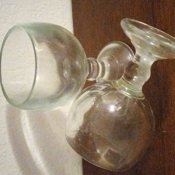Glass holders - Picture 3 of 3